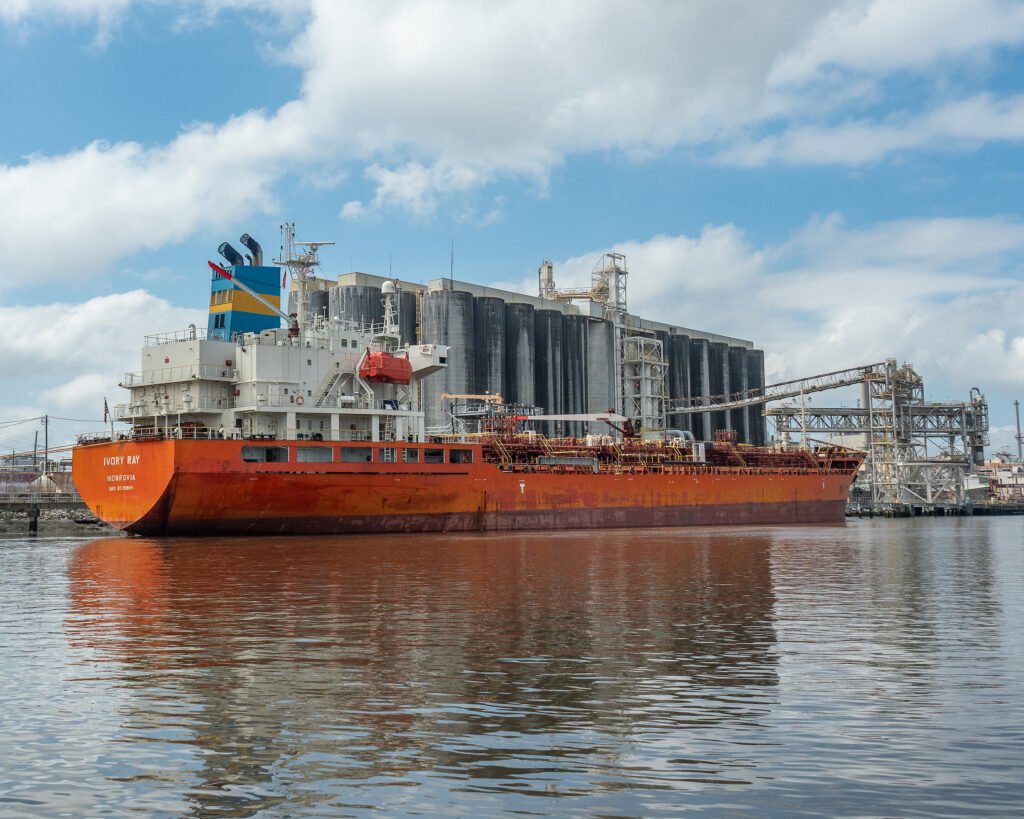 Tanker Ivory Ray, Colonial Terminal 2, Port of Savannah, Savannah River